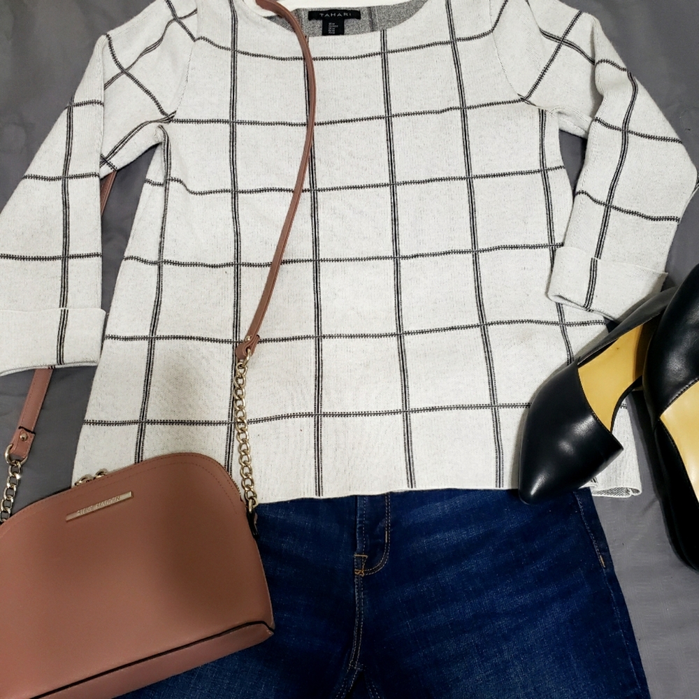 Tahari quarter sleeve block shirt